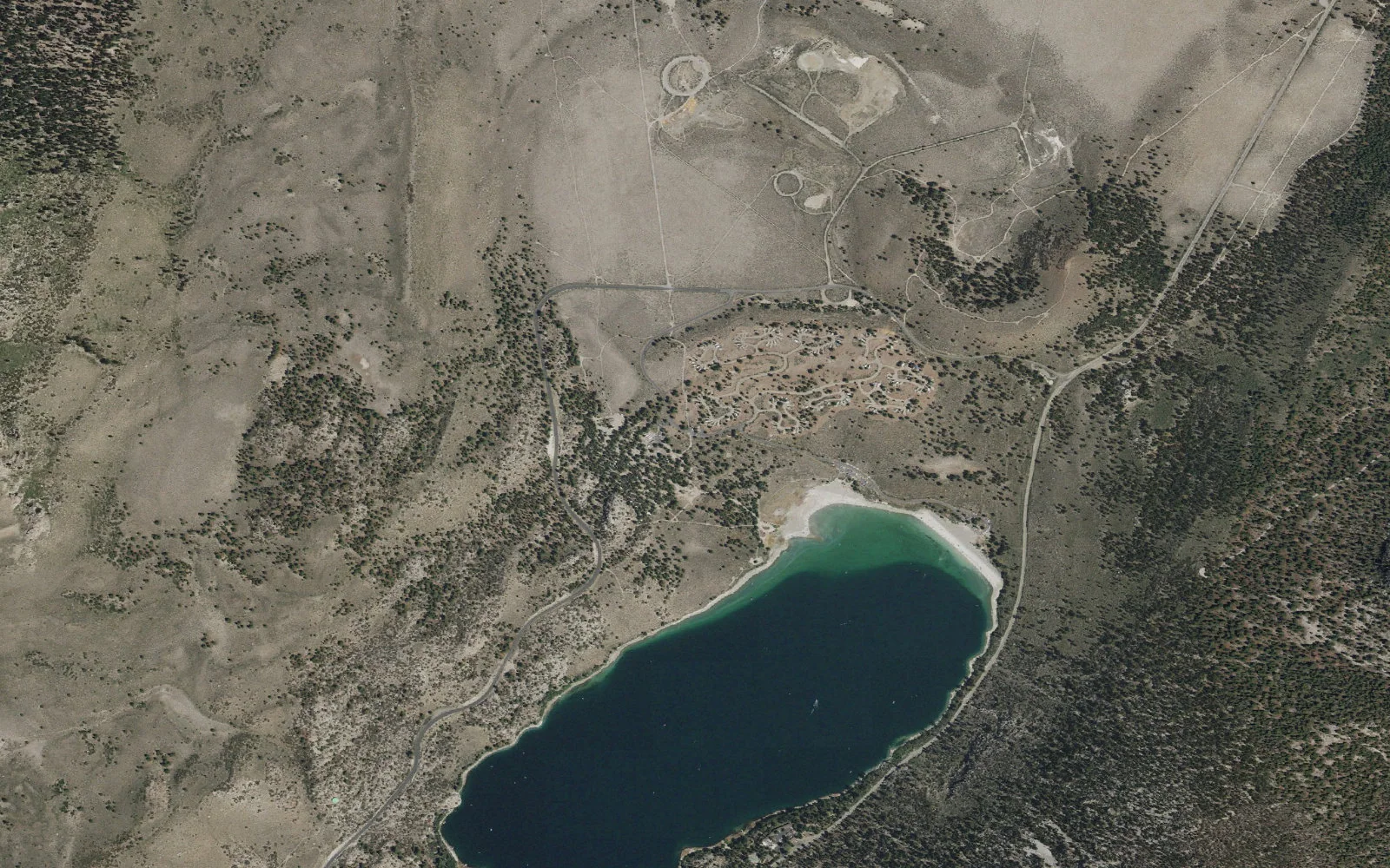 Aerial view centered on Oh Ridge Campground