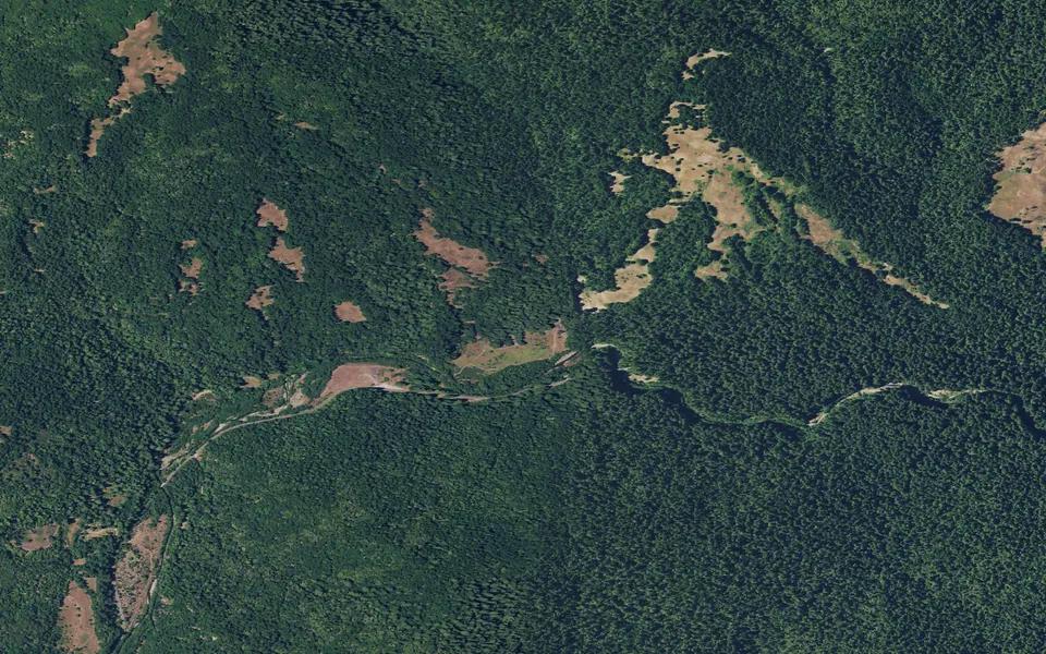Aerial view centered on Albee Campground