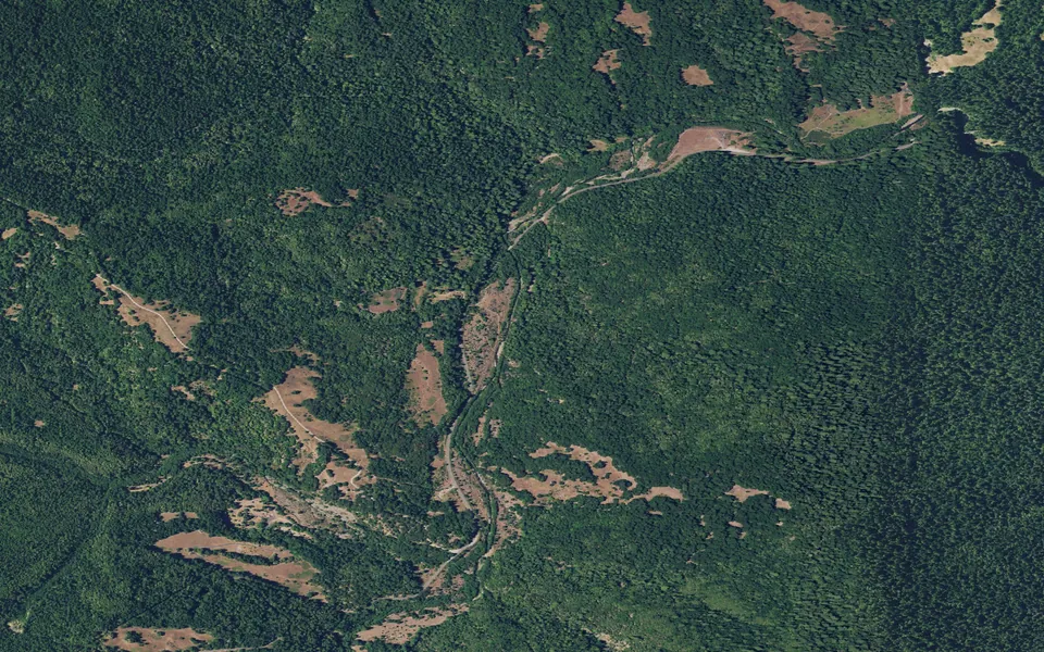 Aerial view centered on Baxter Camp
