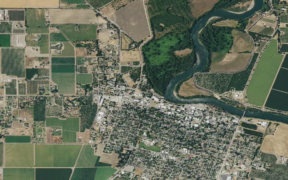 Aerial view centered on Colusa-Sacramento River Campground