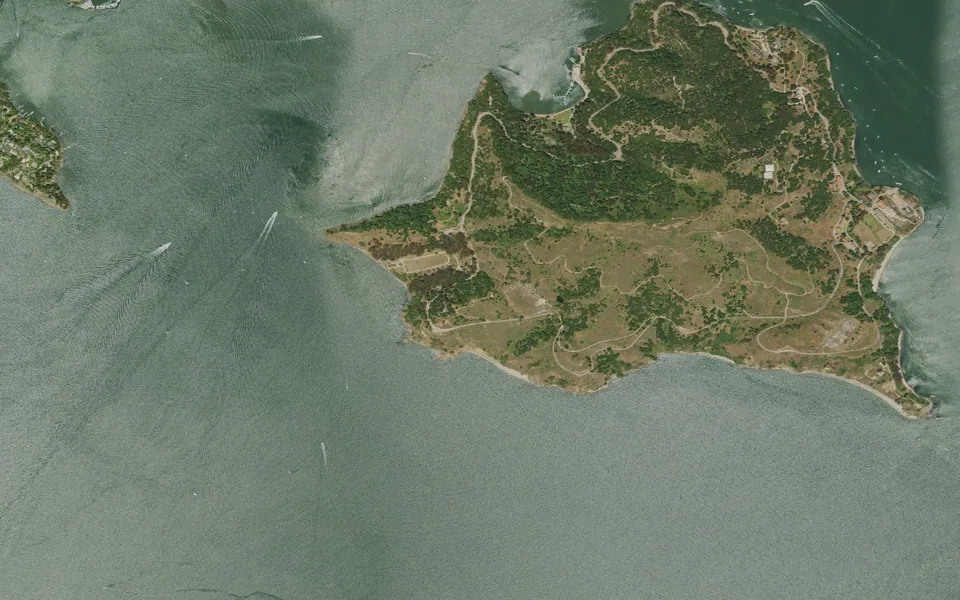 Aerial view centered on Ridge