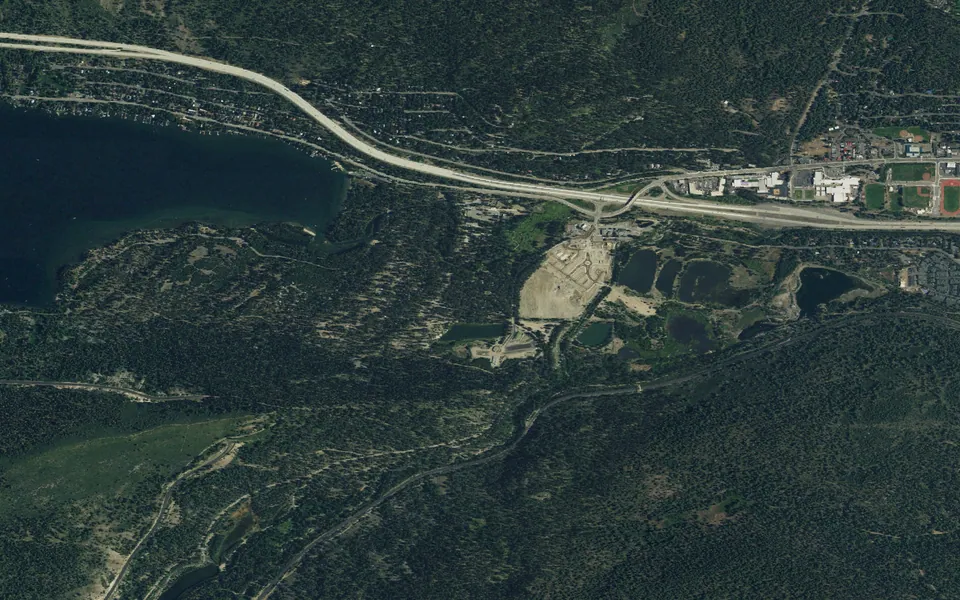 Aerial view centered on Creek CG