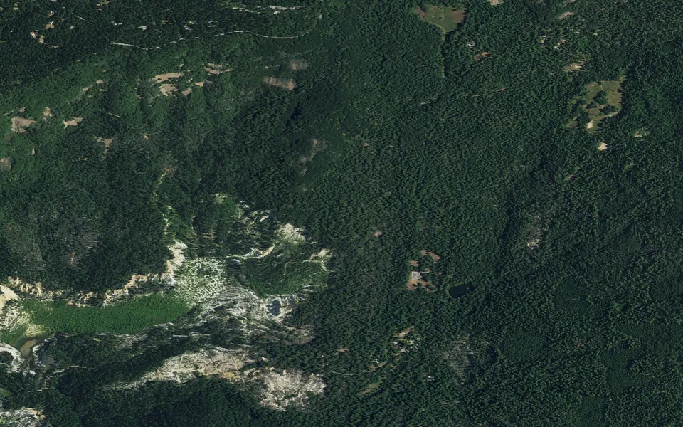 Aerial view centered on Chute Hill Campground