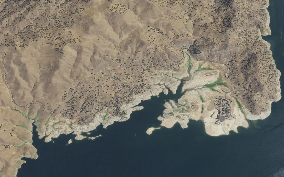 Aerial view centered on Fort Miller