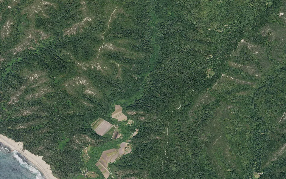 Aerial view centered on Alder Trail Camp