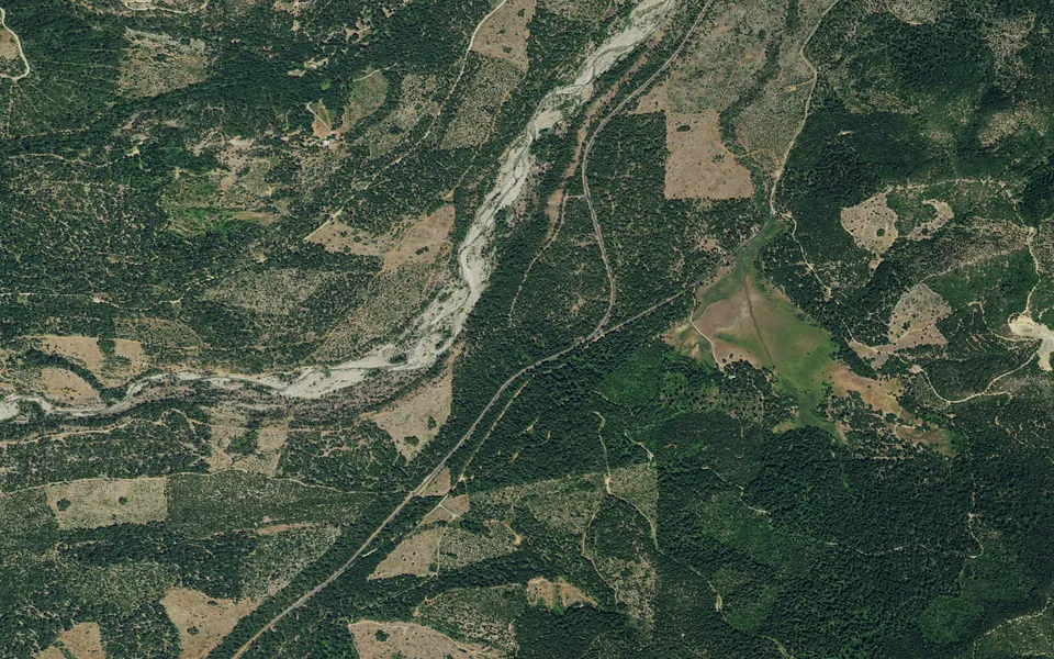 Aerial view centered on Preacher Meadow (CA)