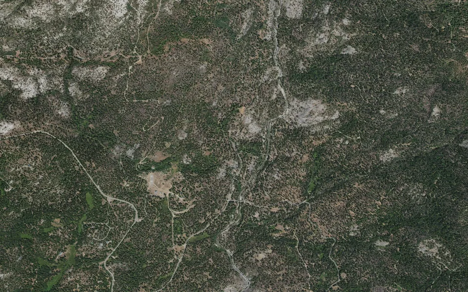 Aerial view centered on Dinkey Creek
