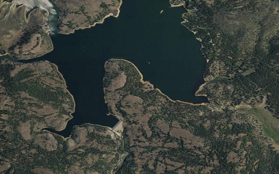 Aerial view centered on Frenchman