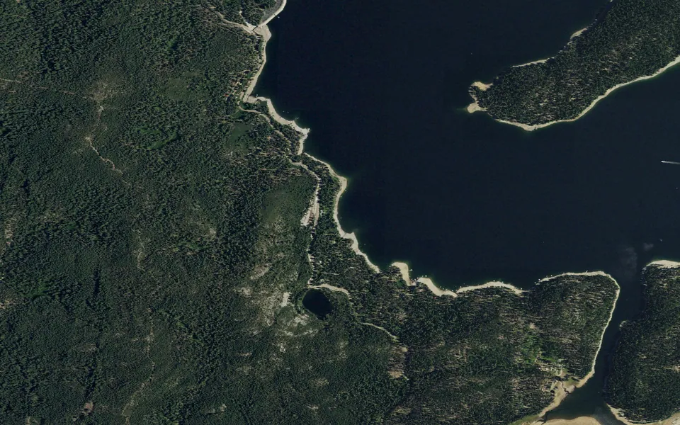 Aerial view centered on Hutchins
