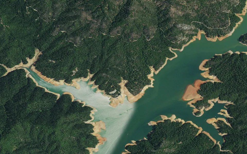 Aerial view centered on Hirz Bay