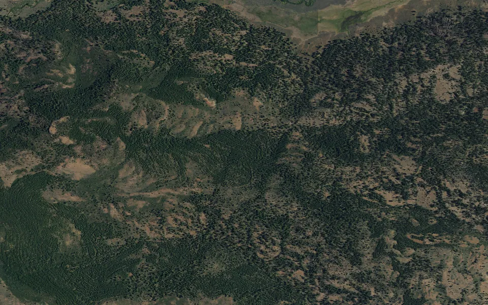 Aerial view centered on Cottonwood (CA)