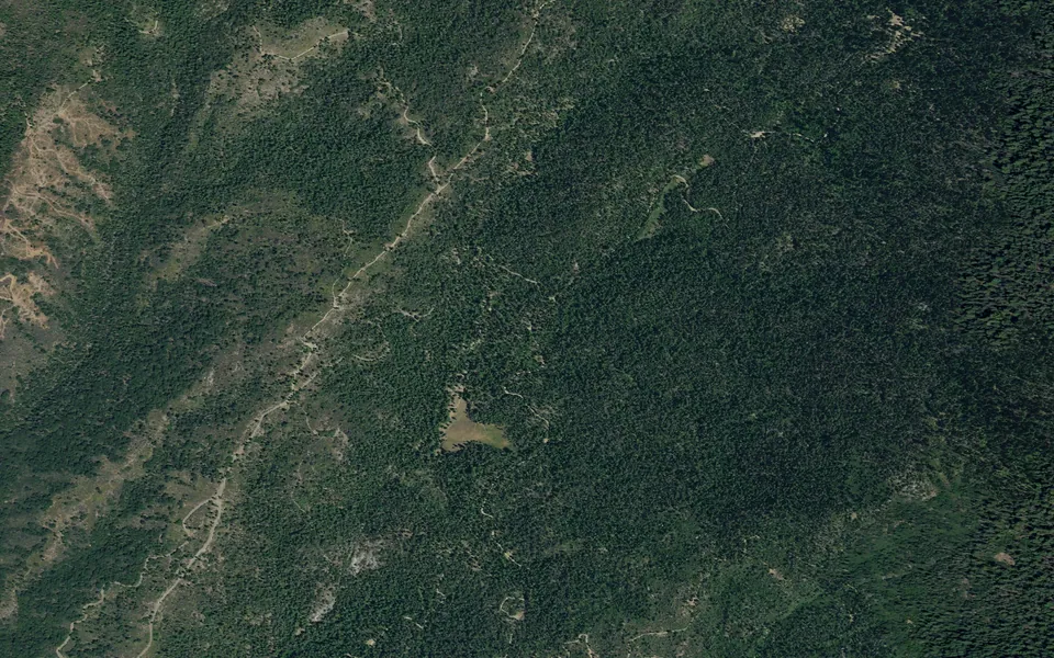Aerial view centered on Eshom Campground