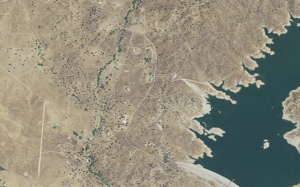 Aerial view centered on Hidden View