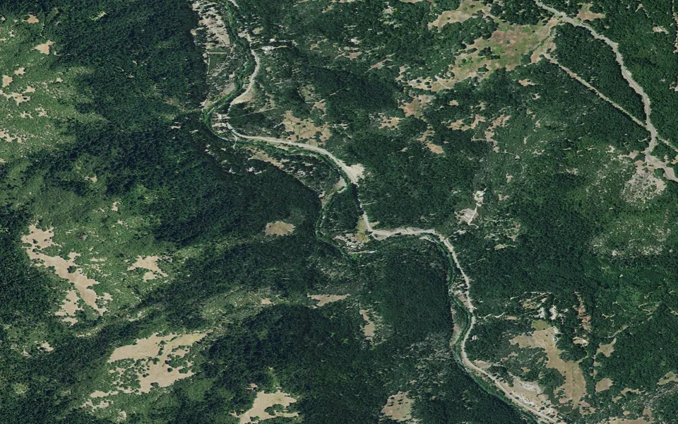 Aerial view centered on Mad River Campground