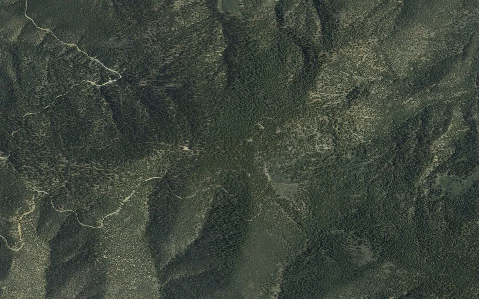 Aerial view centered on Campo Alto Campground