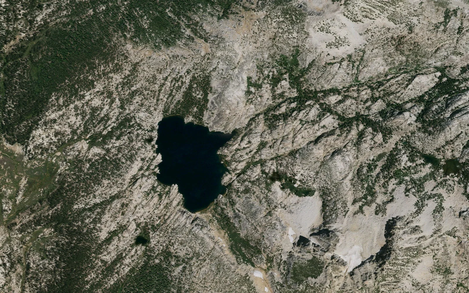 Aerial view centered on Peeler Lake camp area