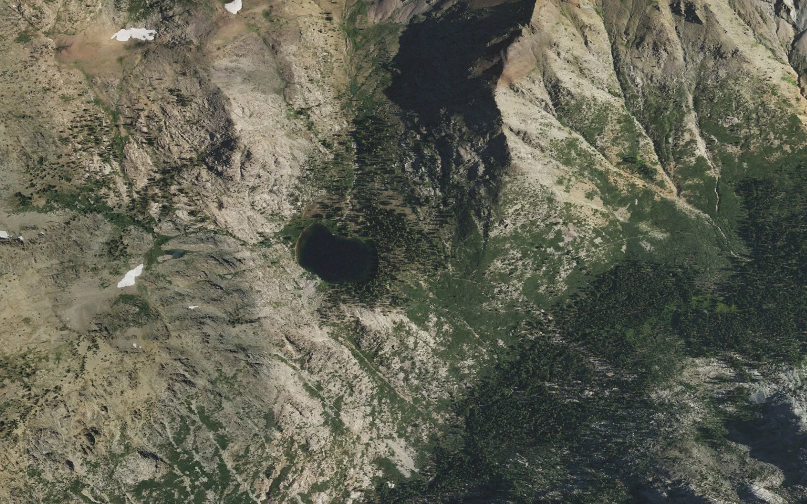 Aerial view centered on Fourth of July Lake camp area