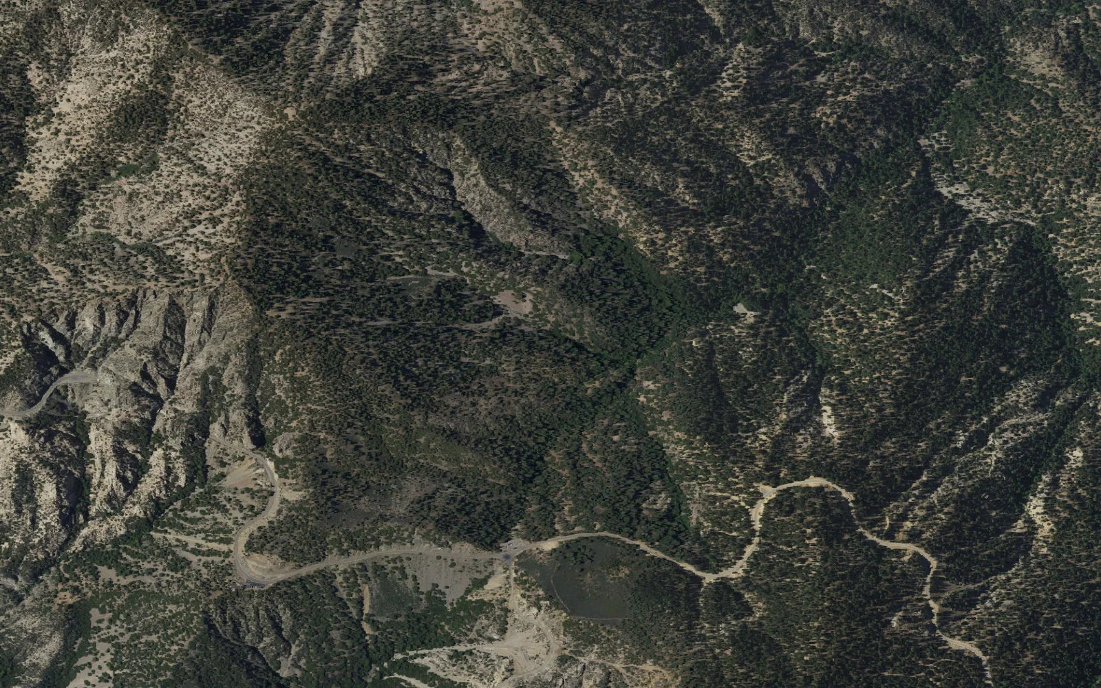 Aerial view centered on Islip Ridge Legal Camping Corridor camp area