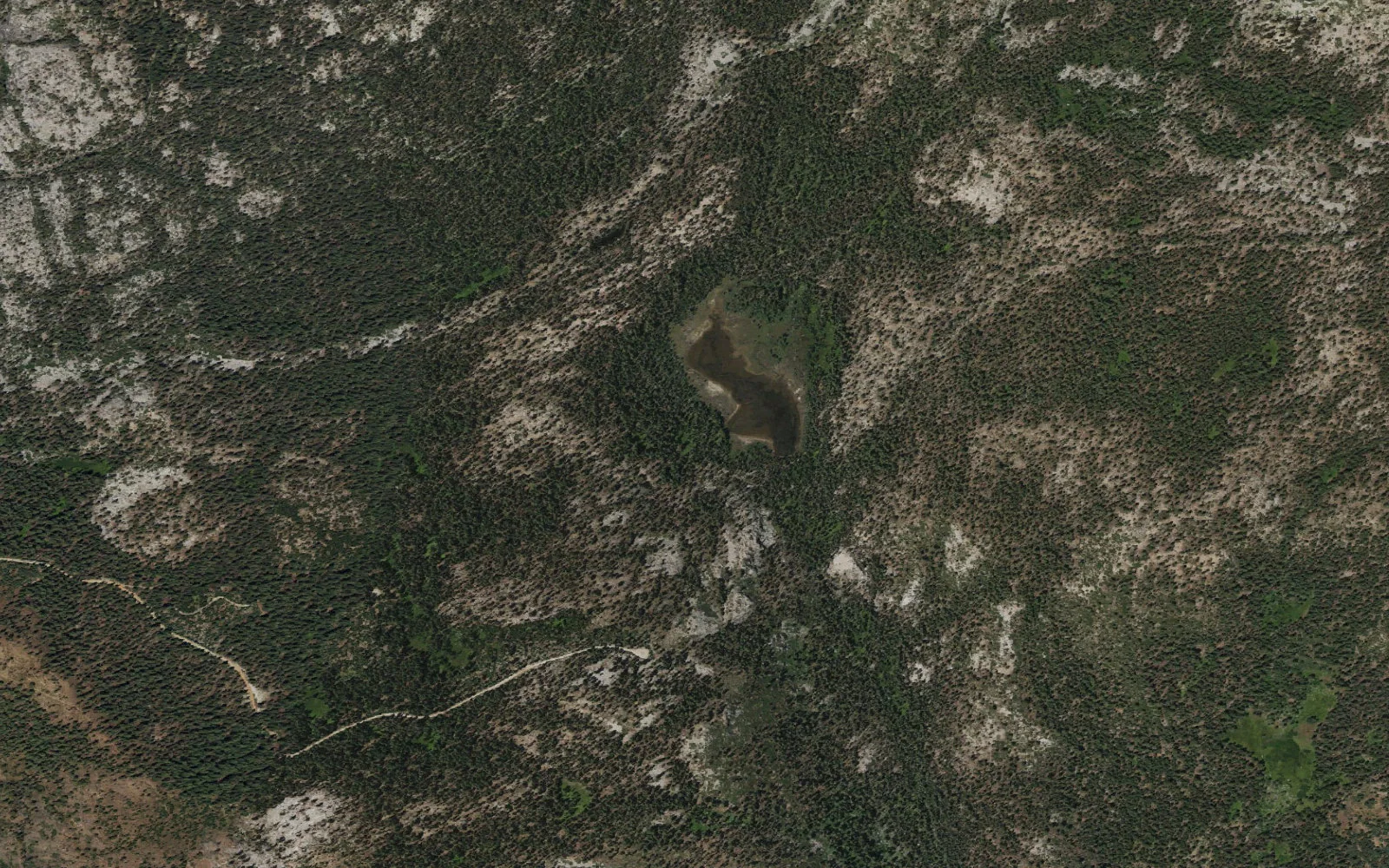 Aerial view centered on Chiquito Lake camp area