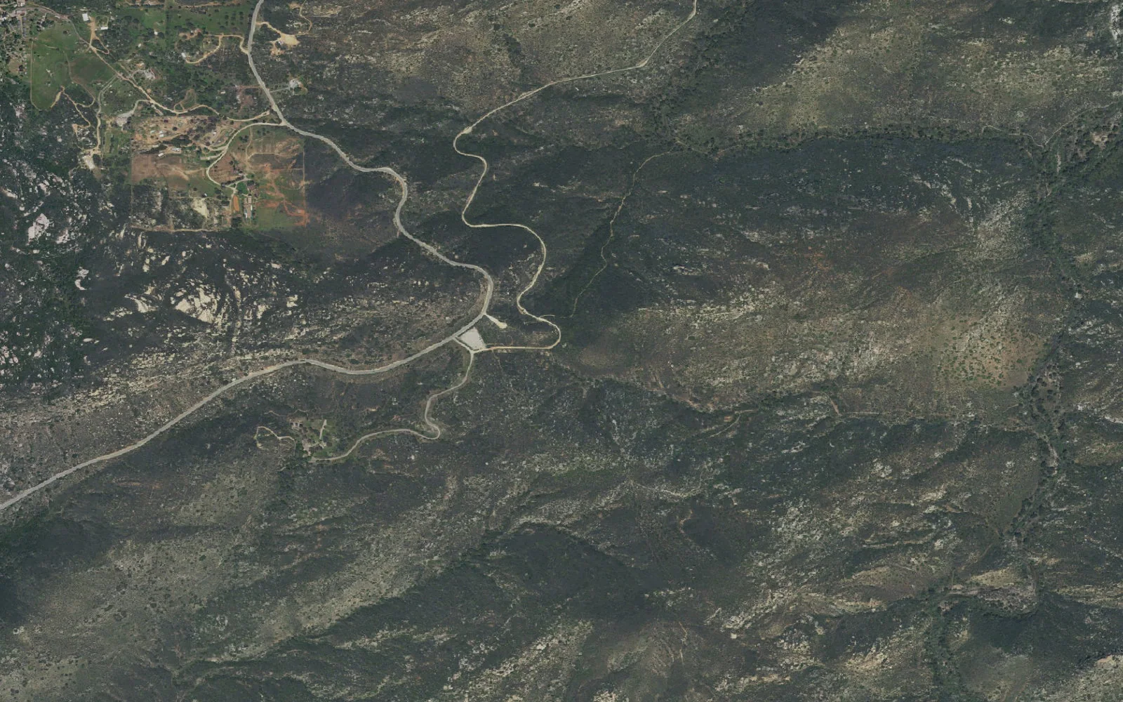 Aerial view centered on Horsethief Trailhead