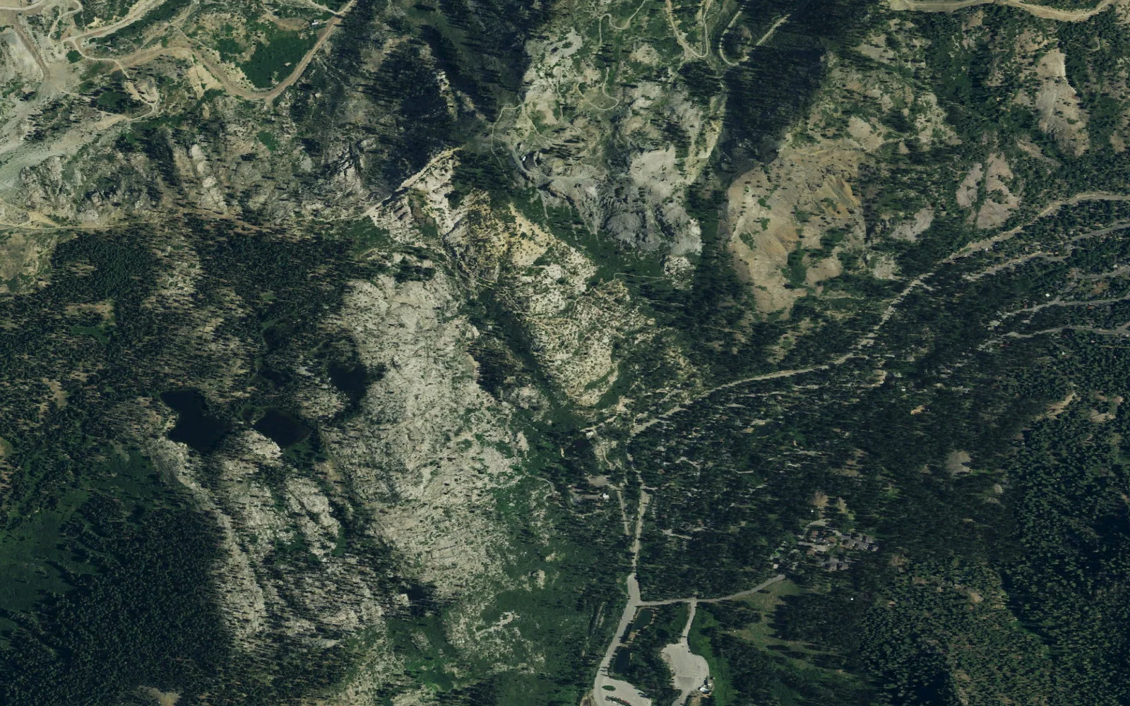Aerial view centered on Five Lakes Trailhead