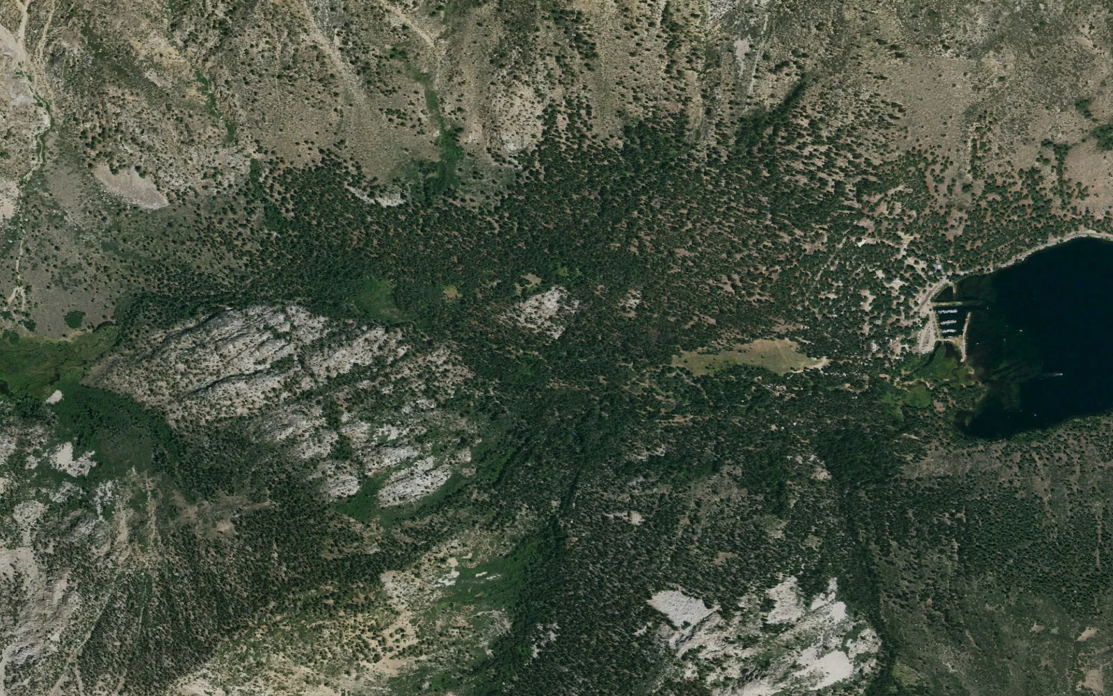 Aerial view centered on Robinson Creek Trailhead