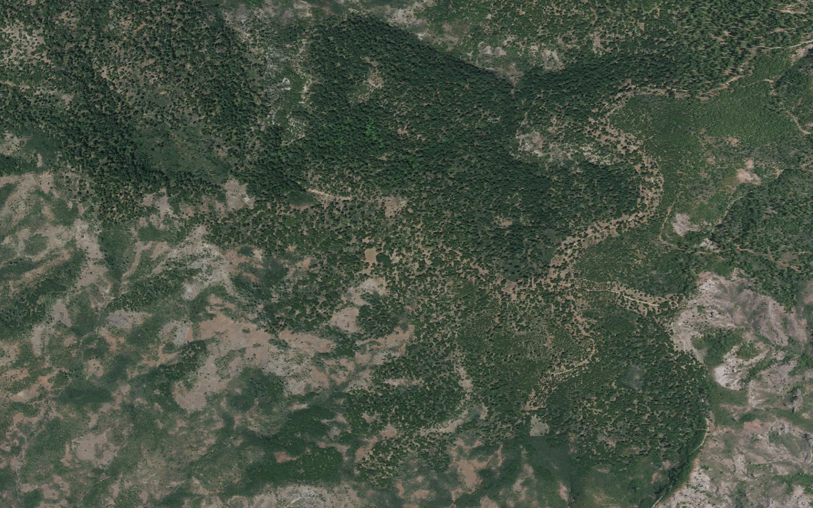 Aerial view centered on Lassen Trail Trailhead