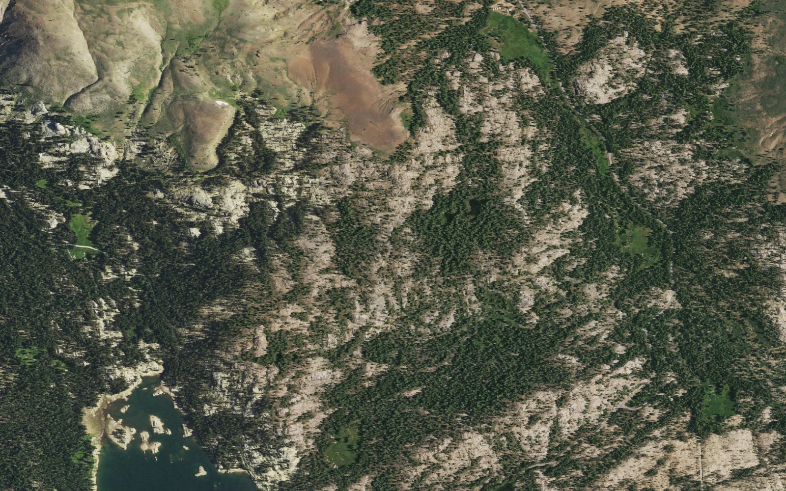 Aerial view centered on Blue Lakes Trailhead