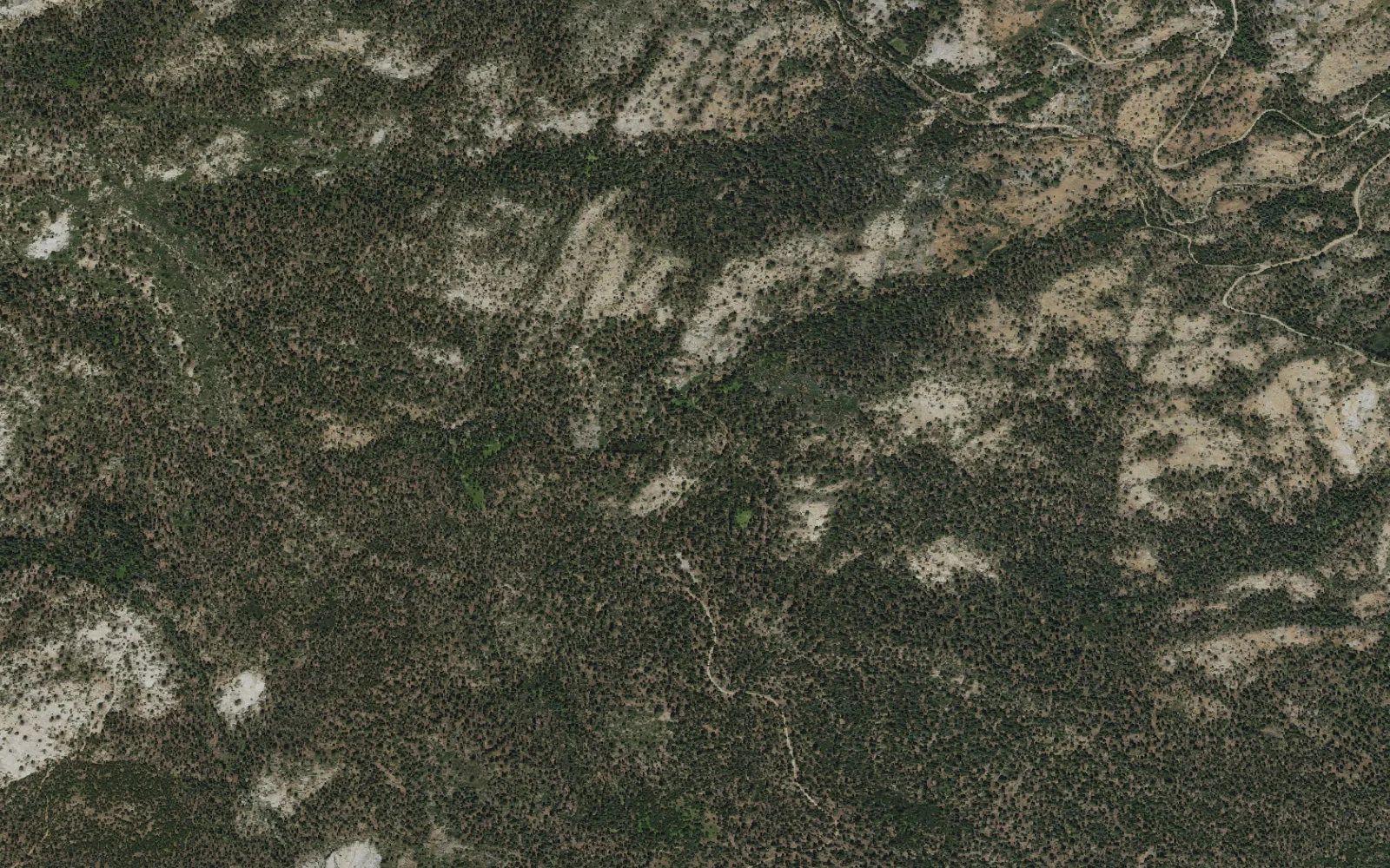 Aerial view centered on Fernandez Trailhead