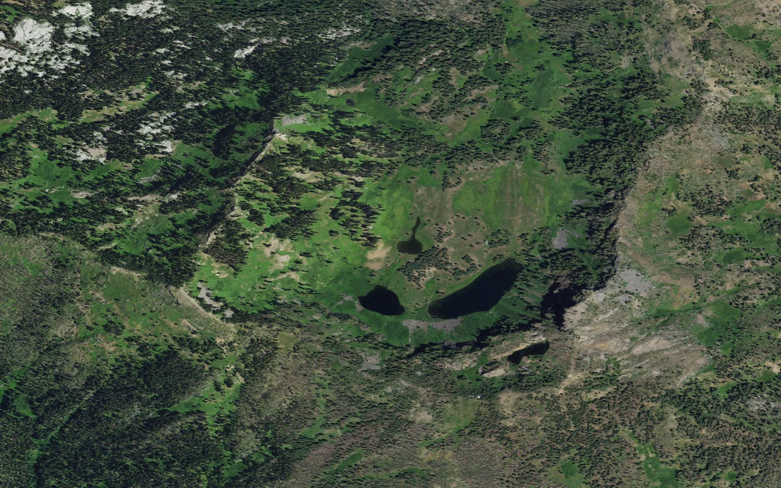Aerial view centered on Frying Pan Lake camp area