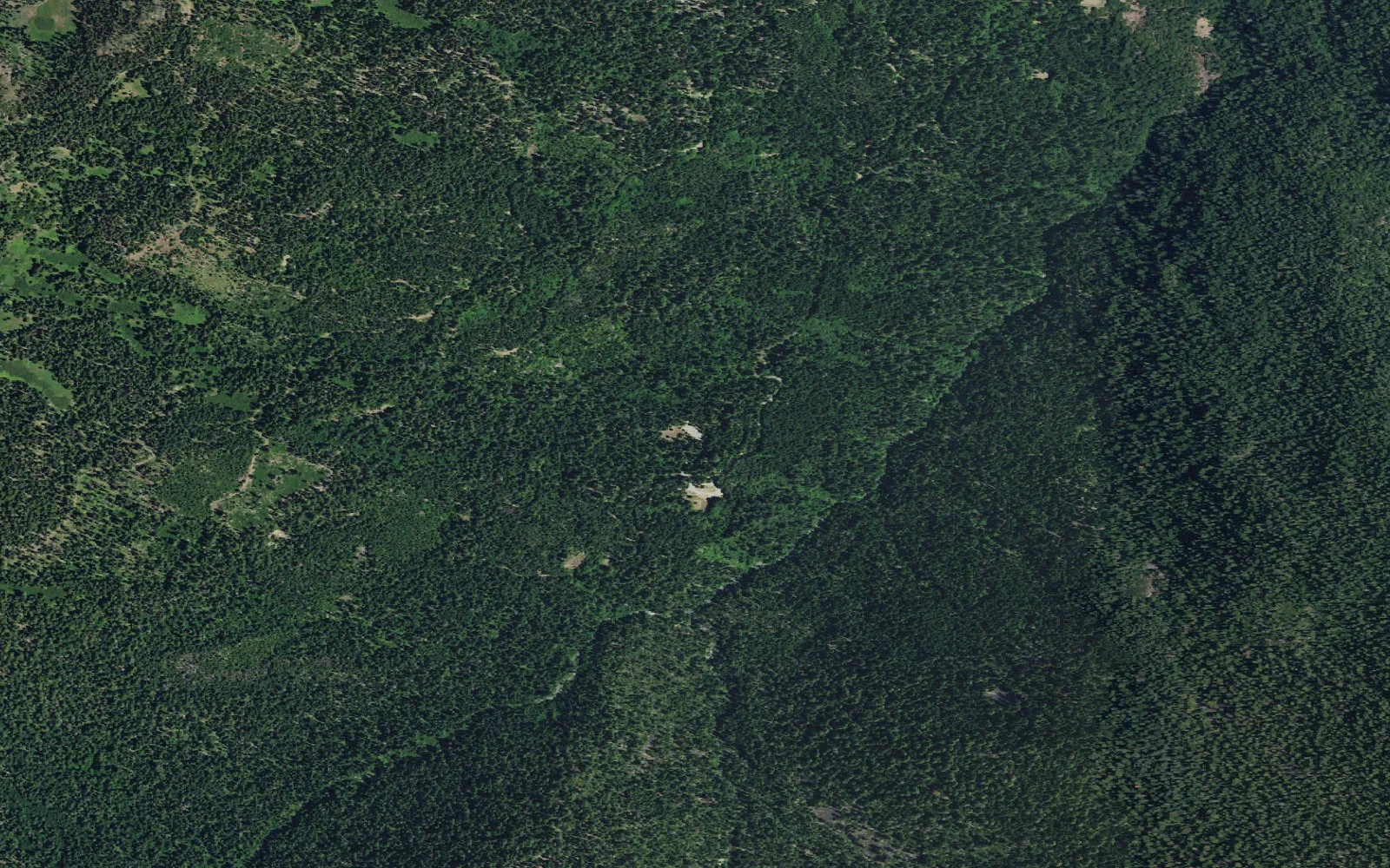 Aerial view centered on Lovers Camp Trailhead