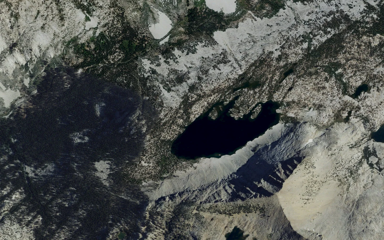 Aerial view centered on Bench Lake camp area