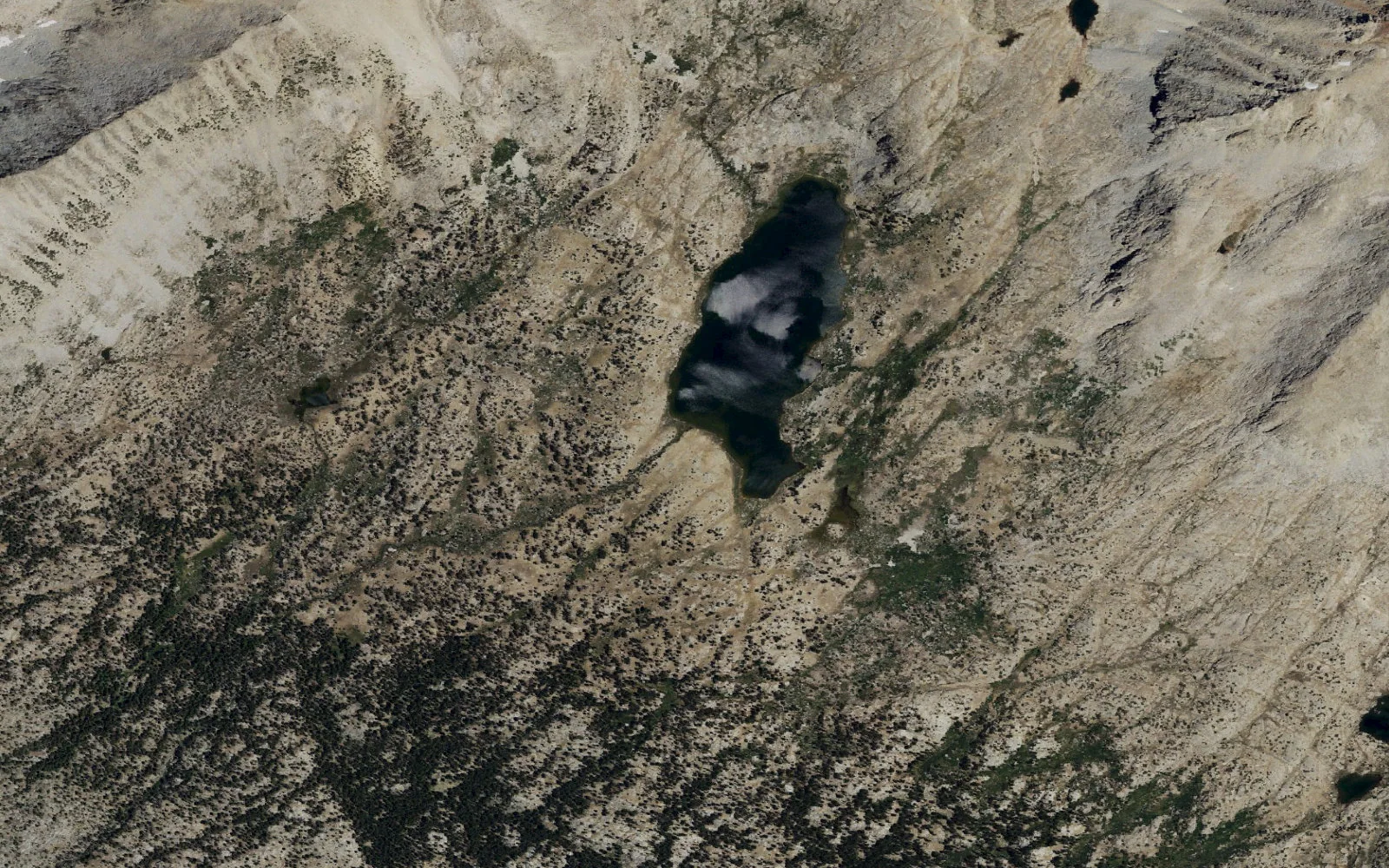 Aerial view centered on Lake 11,106 camp area