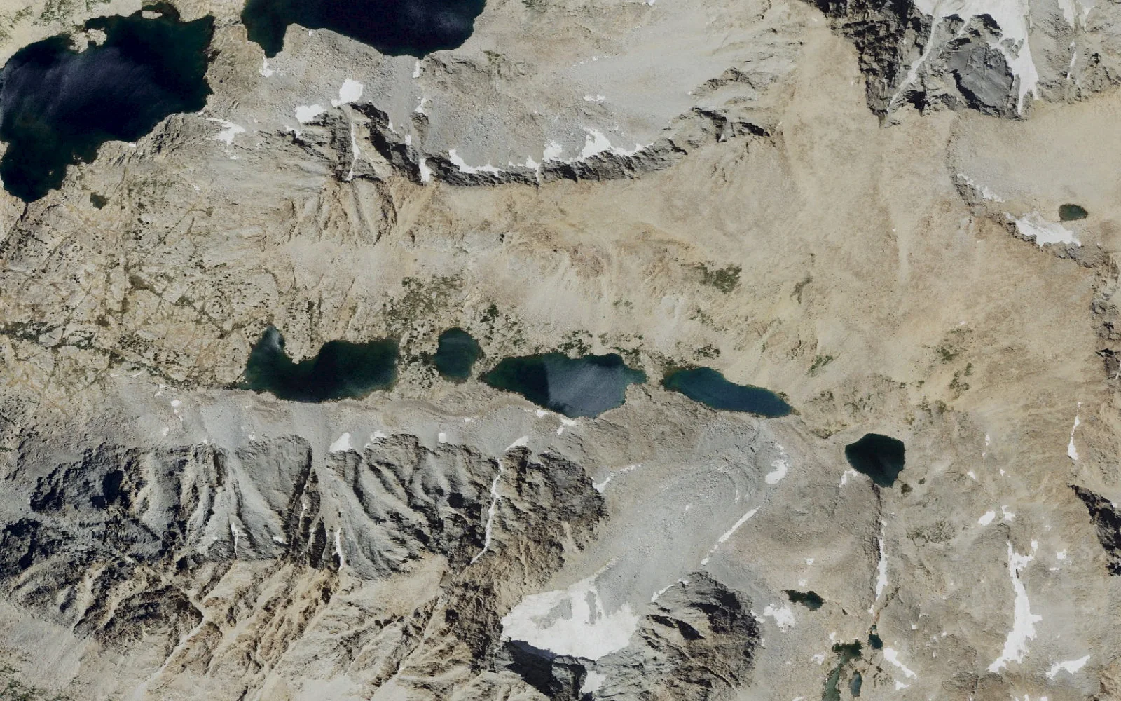Aerial view centered on Lake 11,623 camp area
