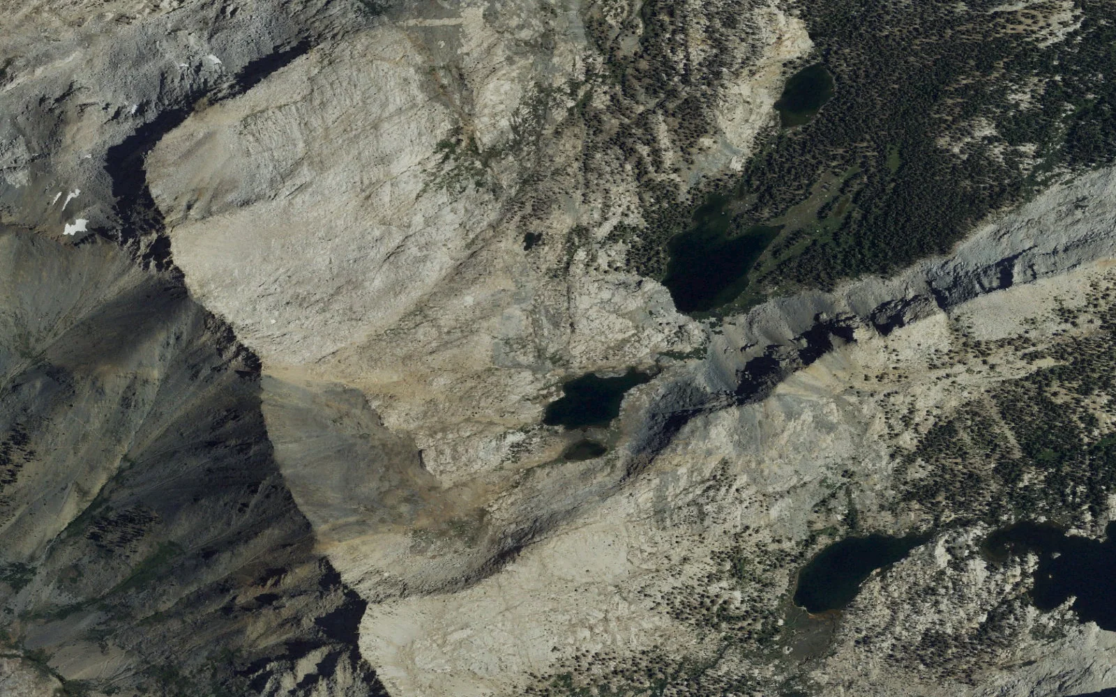 Aerial view centered on Little Five Lakes camp area