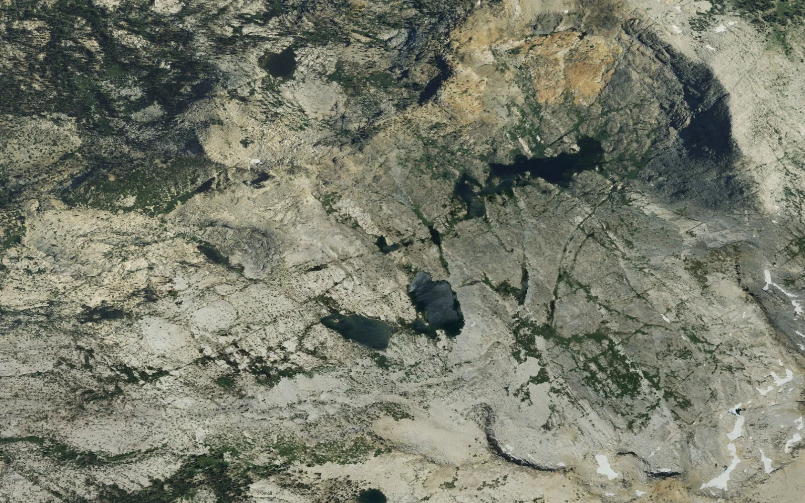 Aerial view centered on Twin camp area