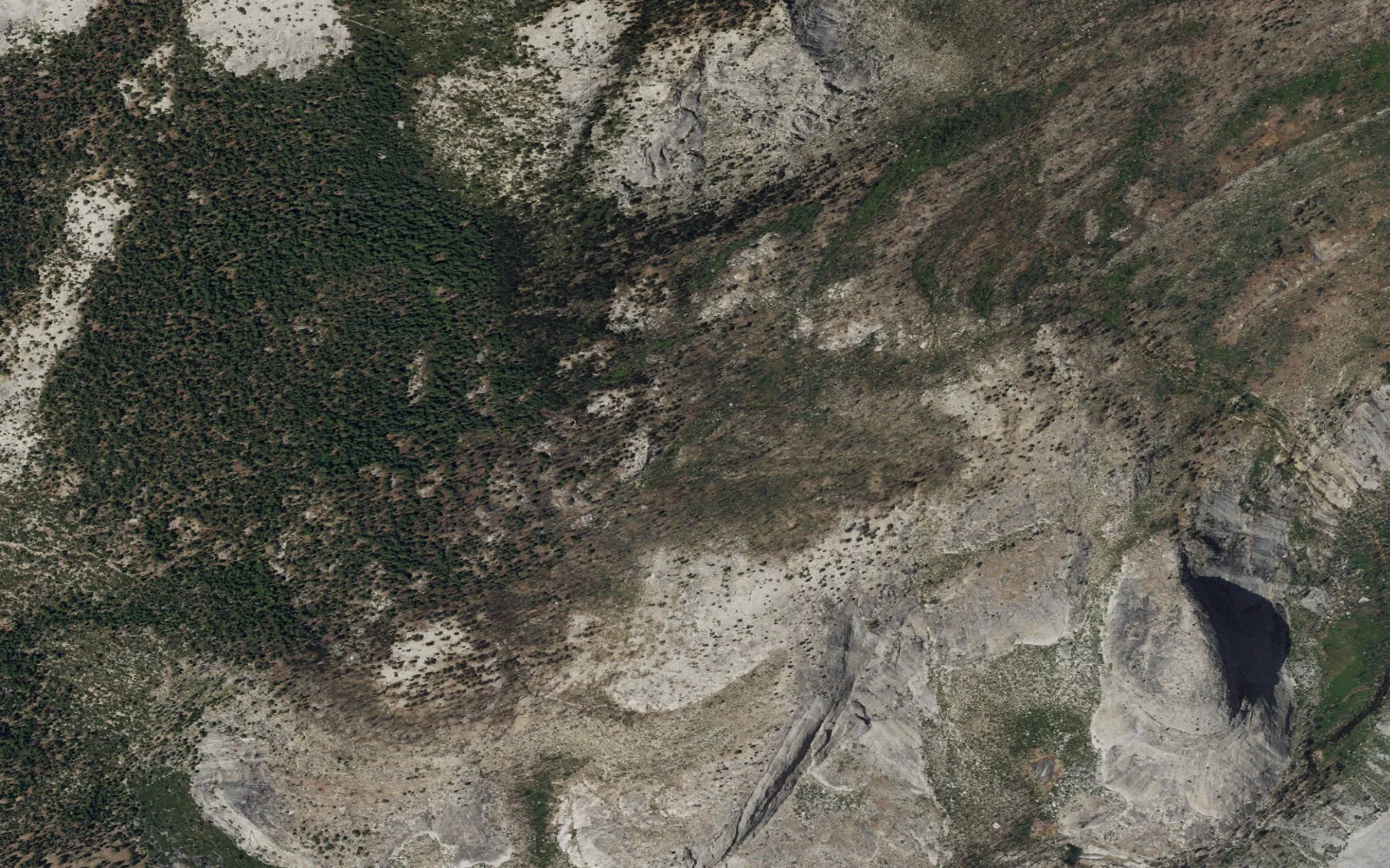 Aerial view centered on Lower Sunrise Creek camp area