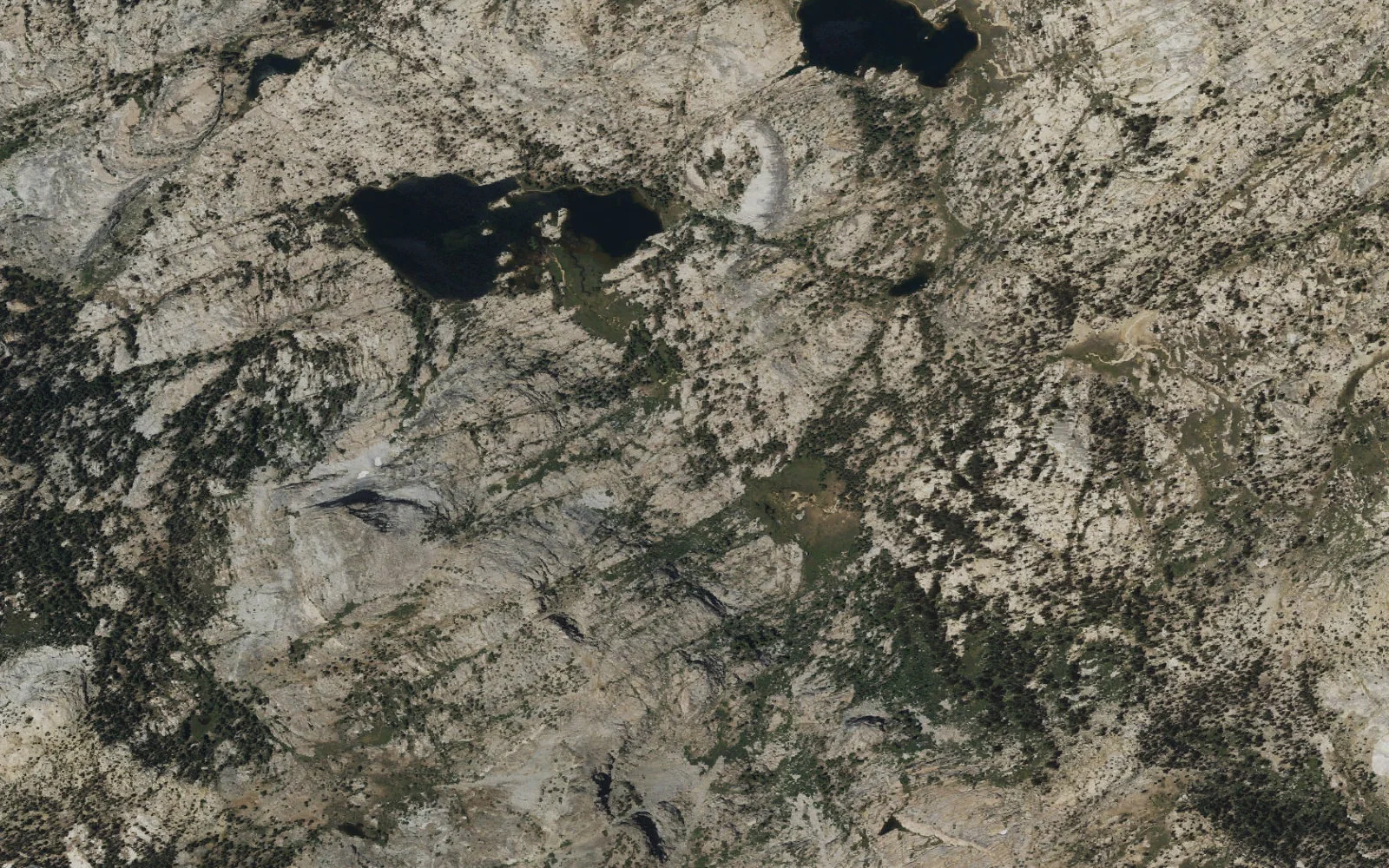 Aerial view centered on Smedburg Lake camp area