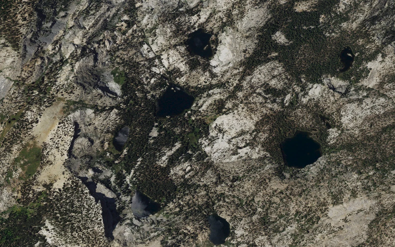 Aerial view centered on Ten Lakes camp area