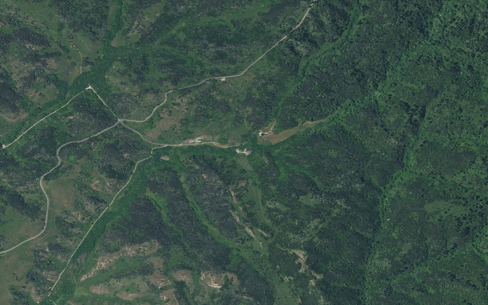 Aerial view centered on Laguna Trailhead