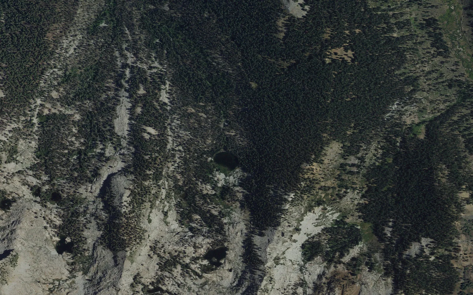 Aerial view centered on Mineral King Road End Trailhead
