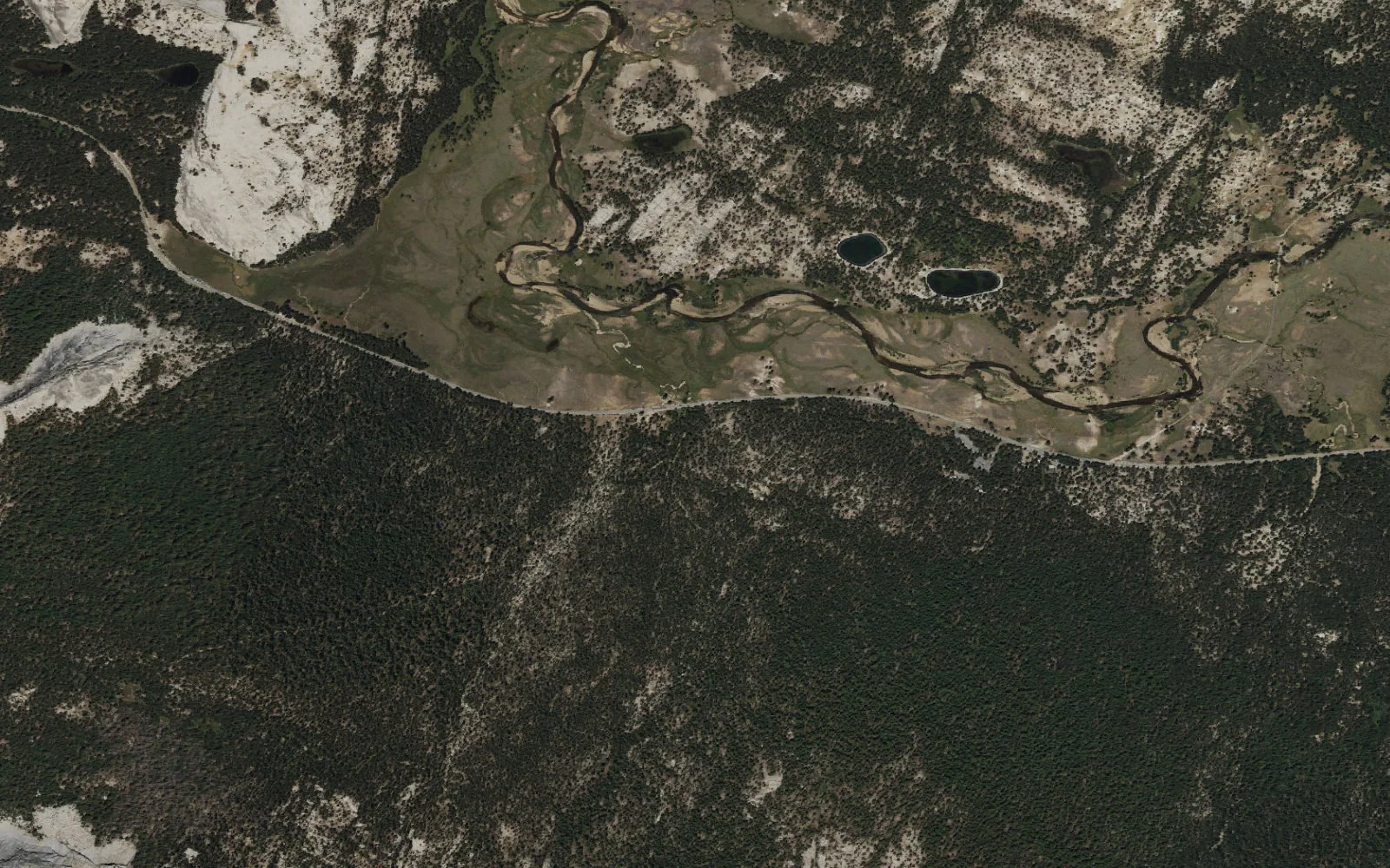 Aerial view centered on Cathedral Lakes Trailhead