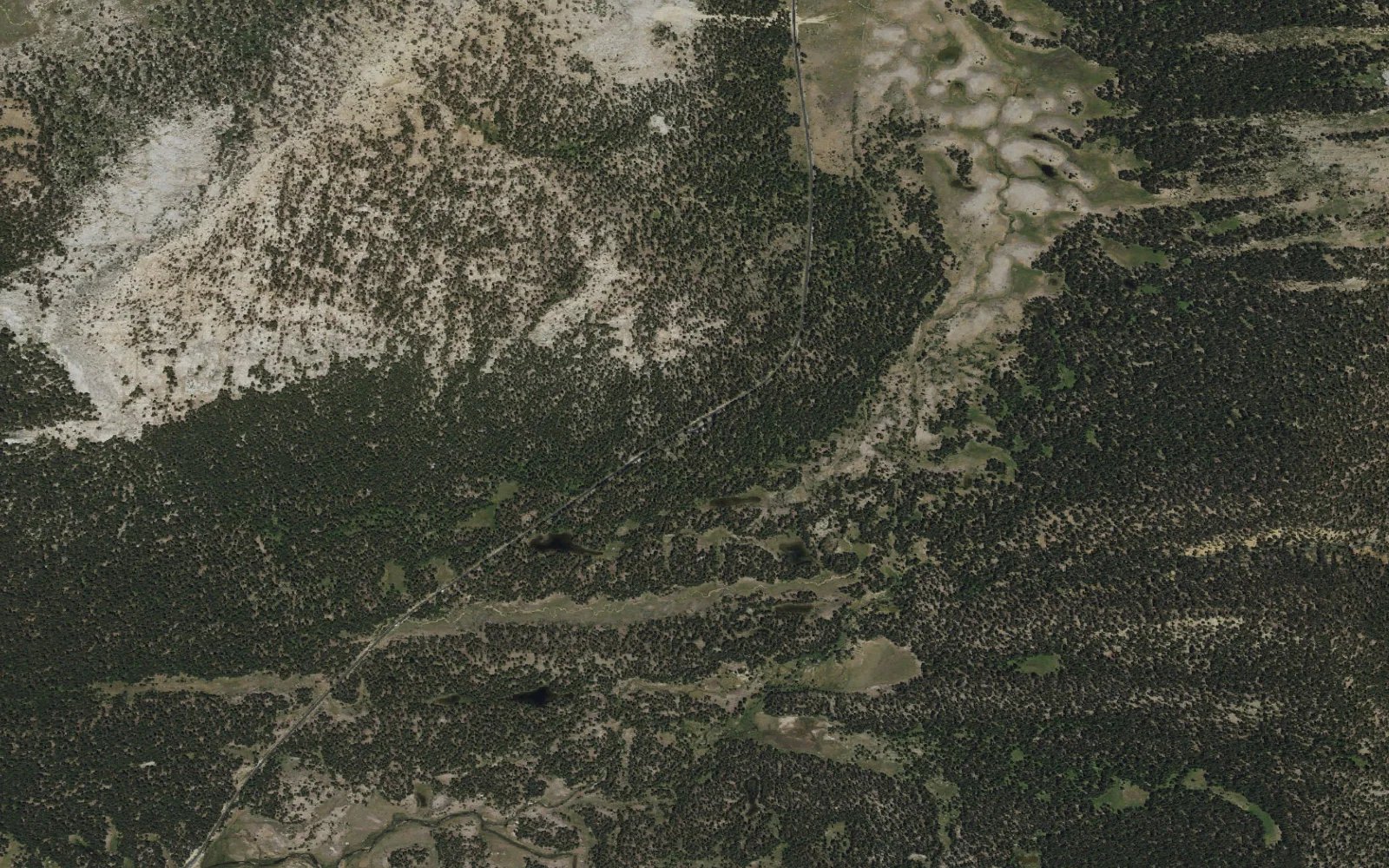 Aerial view centered on Mono / Parker Pass Trailhead