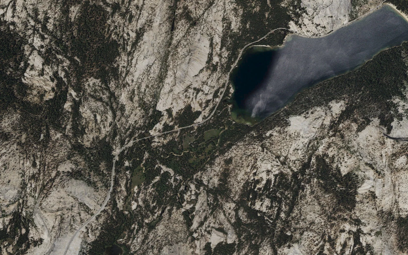 Aerial view centered on Sunrise Lakes Trailhead