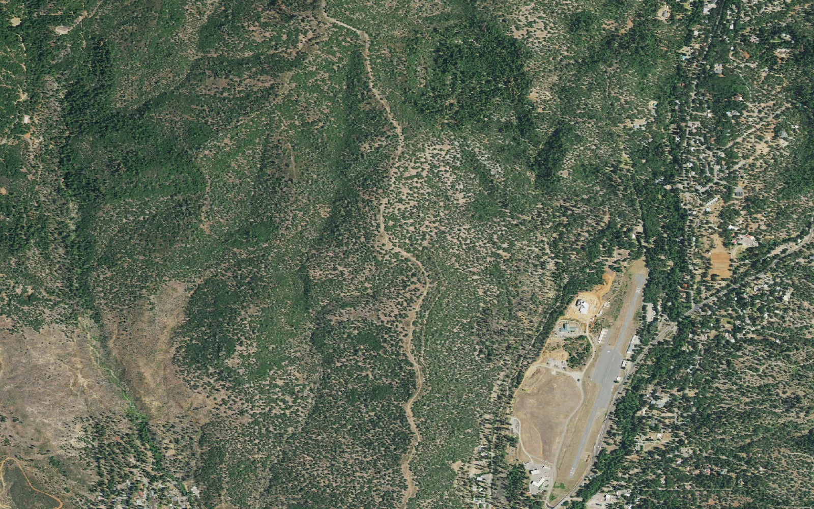 Aerial view centered on East Weaver Creek Trailhead