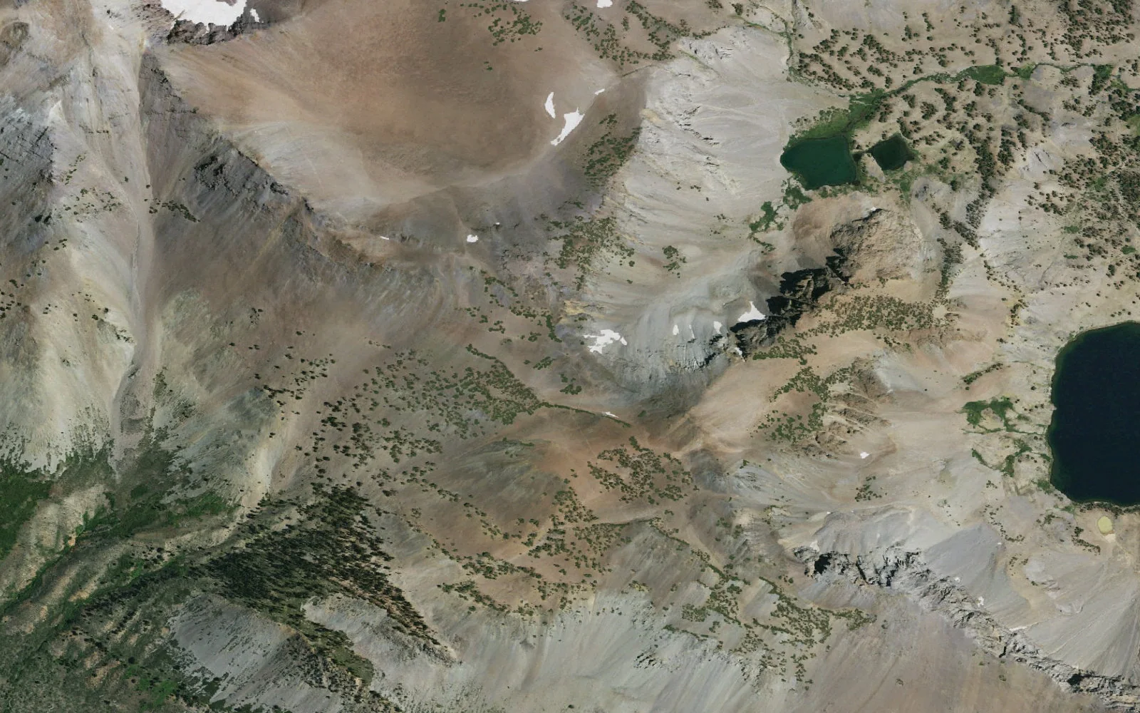 Aerial view centered on Koenig Lake camp area