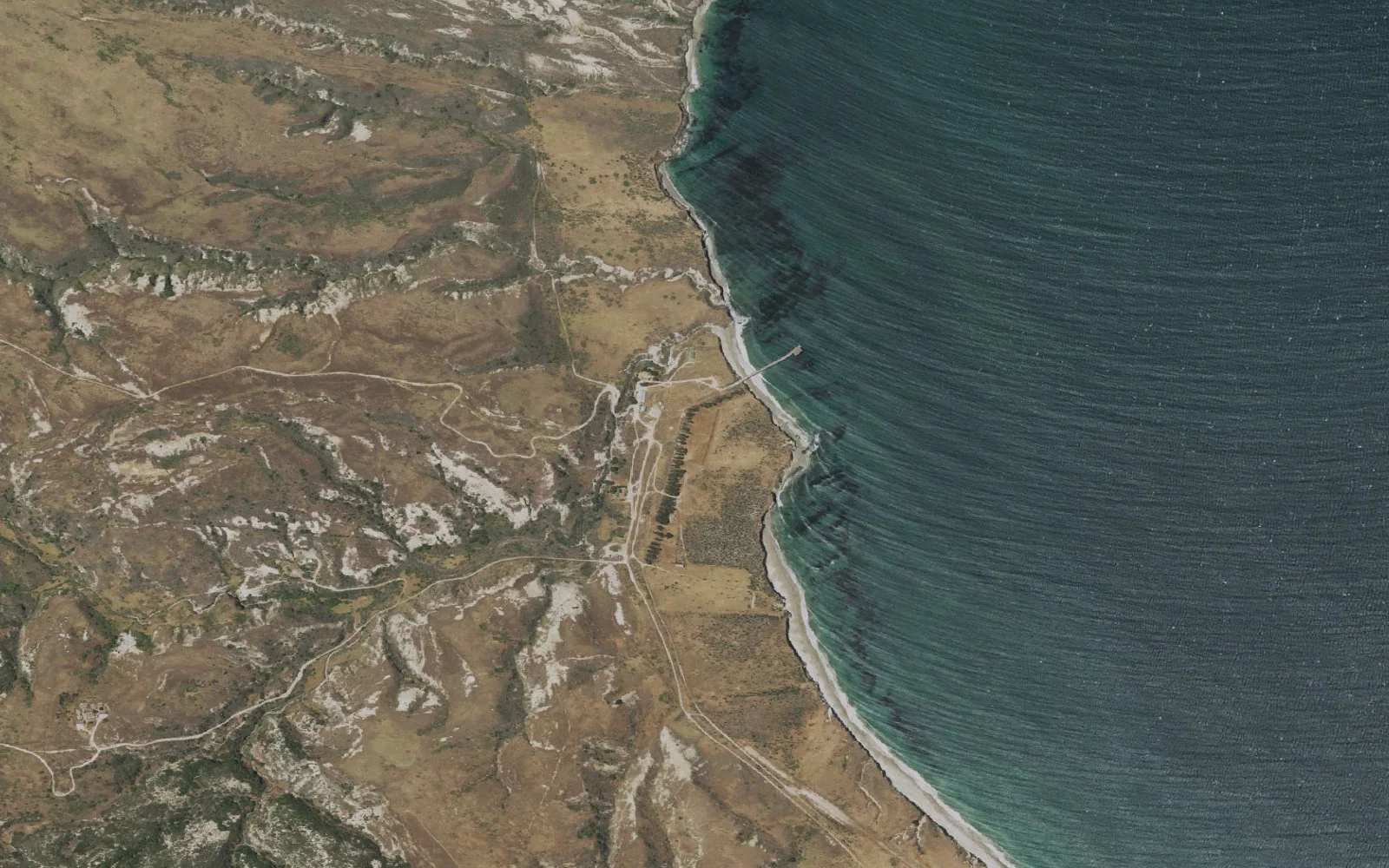 Aerial view centered on Bechers Bay Pier Trailhead