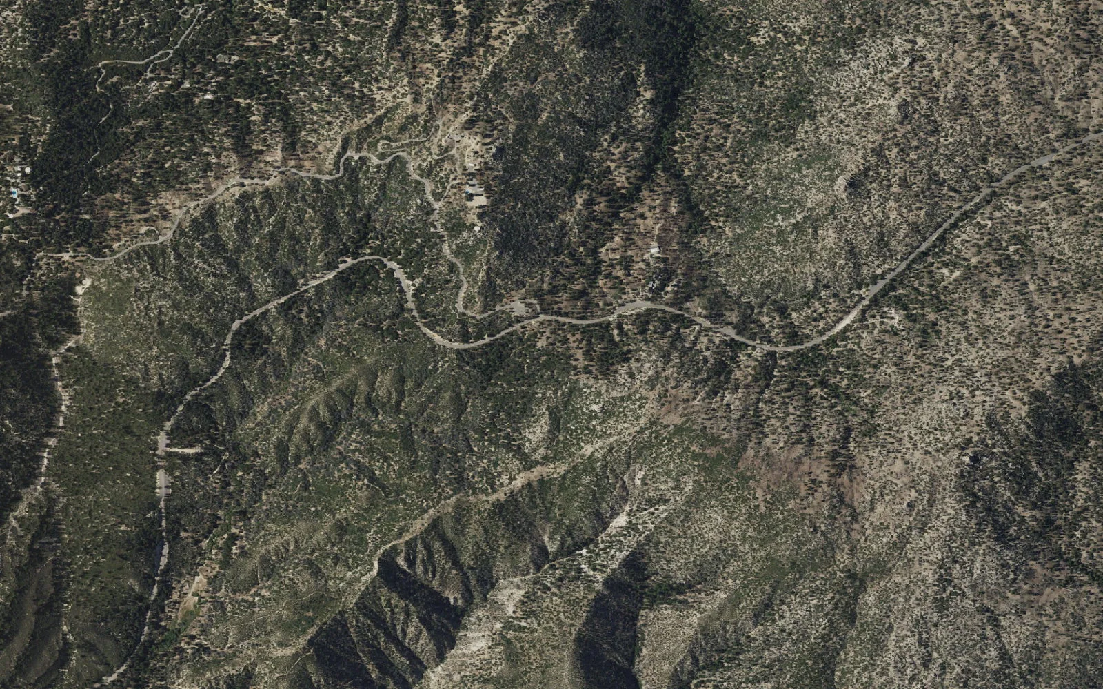 Aerial view centered on Mount Waterman Trailhead