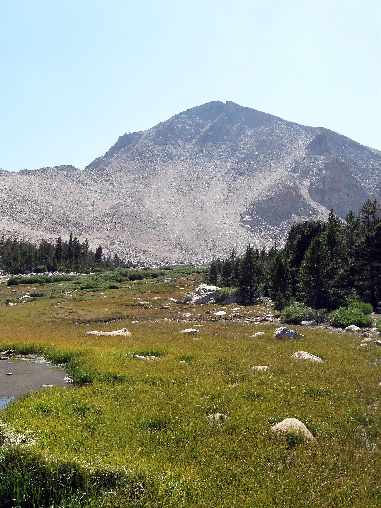 Cirque Peak above the official Cirque Lake approach
