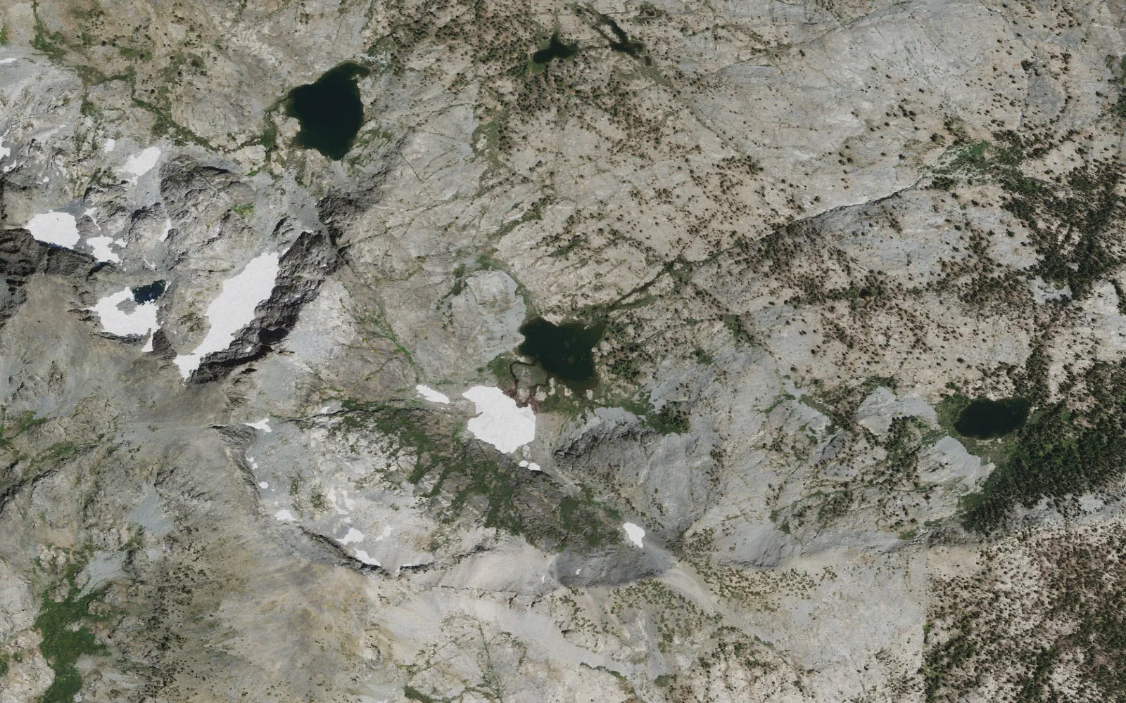 Aerial view centered on Anona Lake